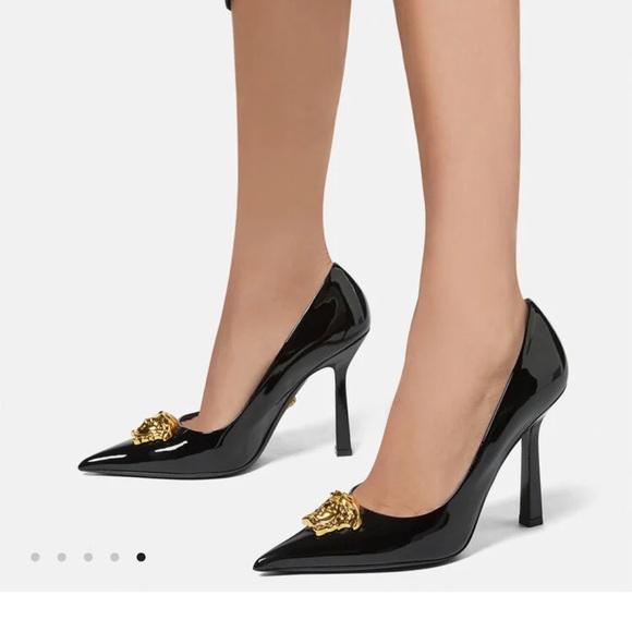 versace heels - Picture 4 of 5